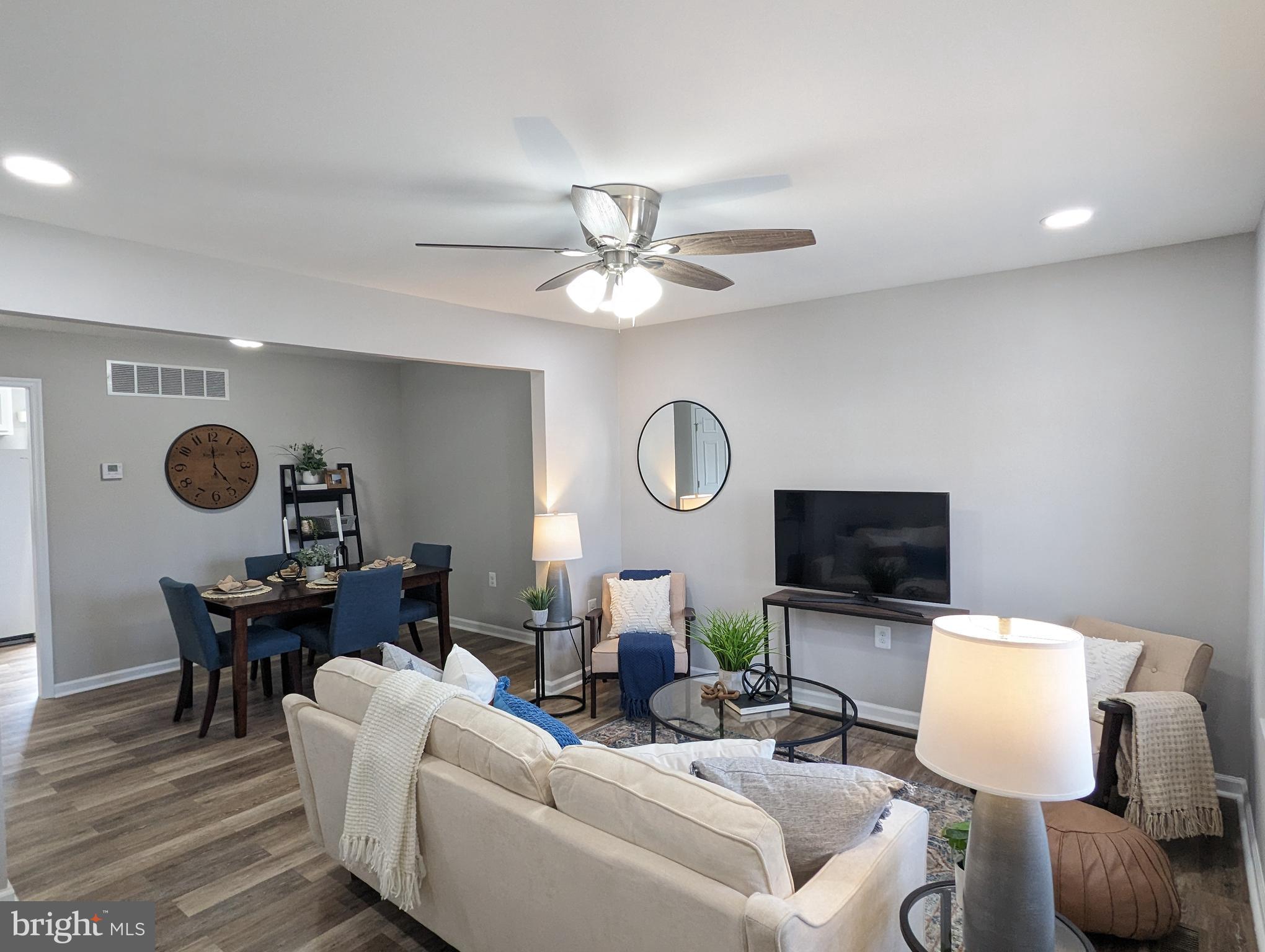 9607 Baron Place, Unit 9607 Rosedale, MD 21237 - Photo 4 of 28 Spacious Living Room
