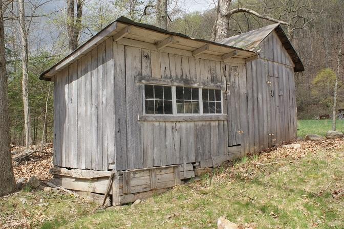 7308 Mill Branch Road Covington, VA 24426 - Photo 16 of 28 Outbuilding