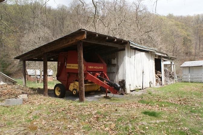 7308 Mill Branch Road Covington, VA 24426 - Photo 23 of 28 Garage