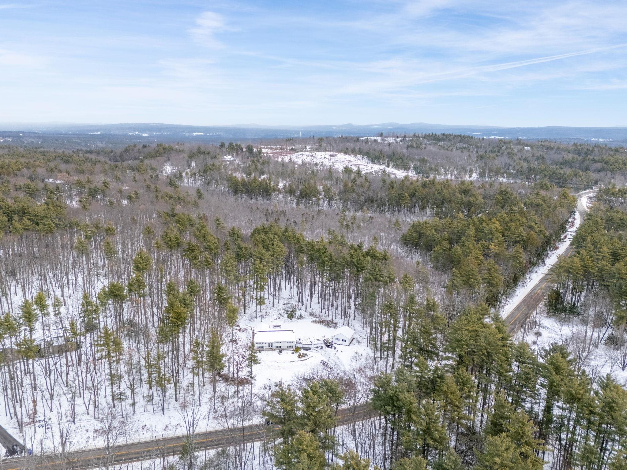 27 South Bow Road Bow, NH 03304 - Photo 4 of 27