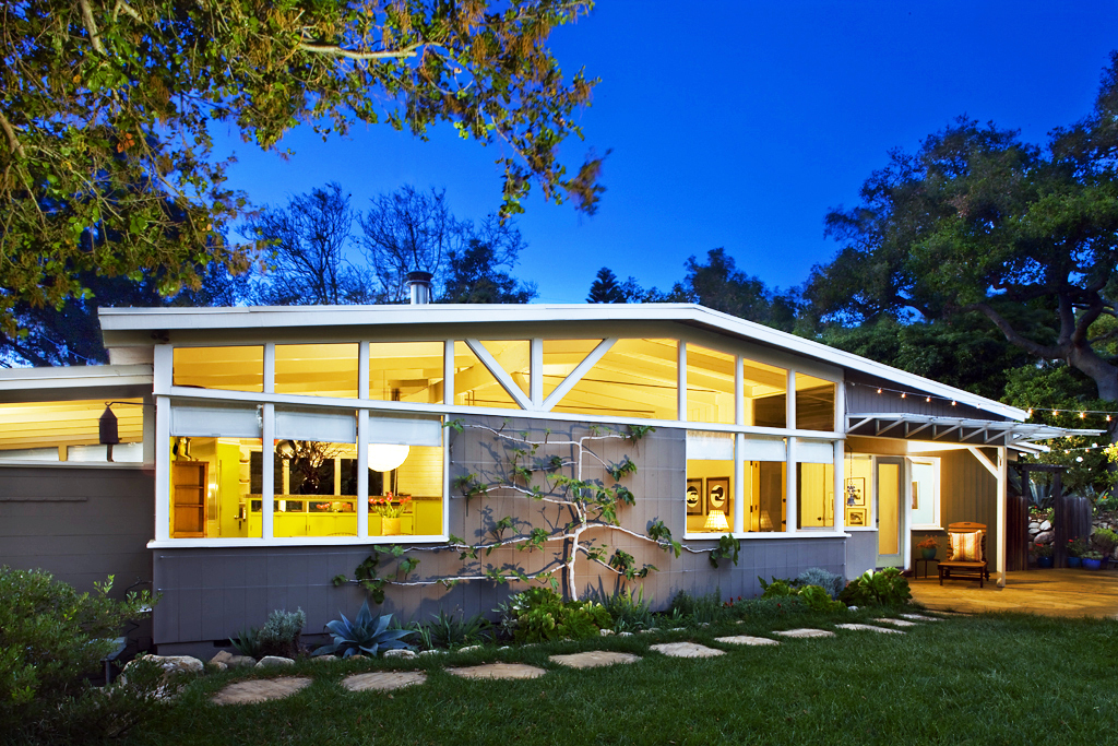 828 Tornoe Road Santa Barbara, CA 93105 - Photo 1 of 8 a front view of house with a garden