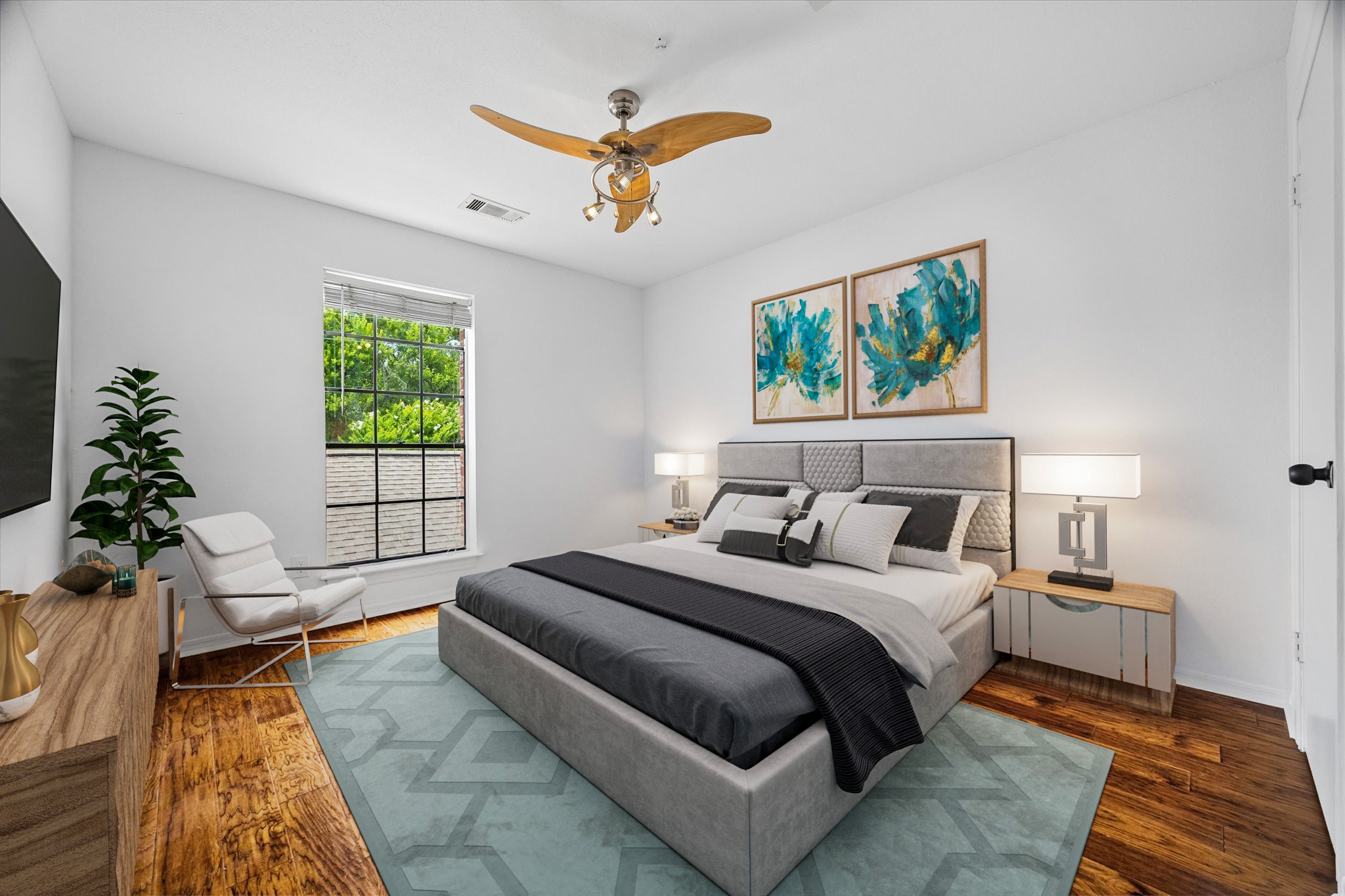 752 Augusta Drive, Unit 752 Houston, TX 77057 - Photo 13 of 19 Guest bedroom (1 of 2)- Virtually staged.