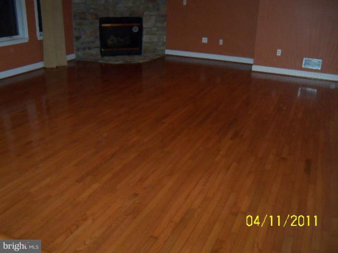 2170 Gablehammer Road Westminster, MD 21157 - Photo 20 of 29 Family Room