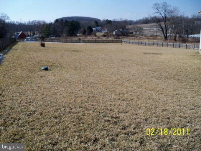 2170 Gablehammer Road Westminster, MD 21157 - Photo 10 of 29 Exterior (Rear)
