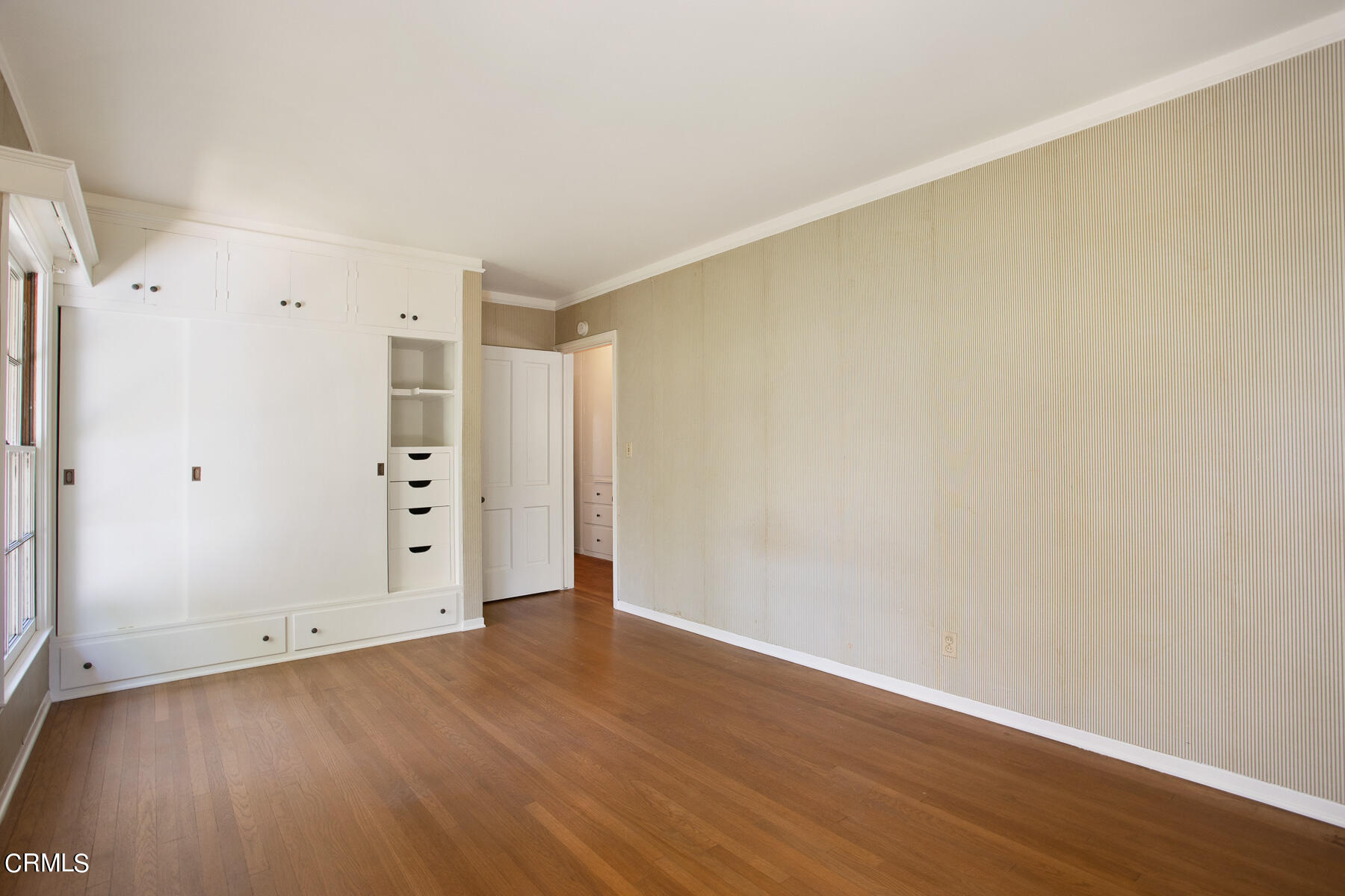 1647 Braeburn Road Altadena, CA 91001 - Photo 27 of 48 a view of an empty room