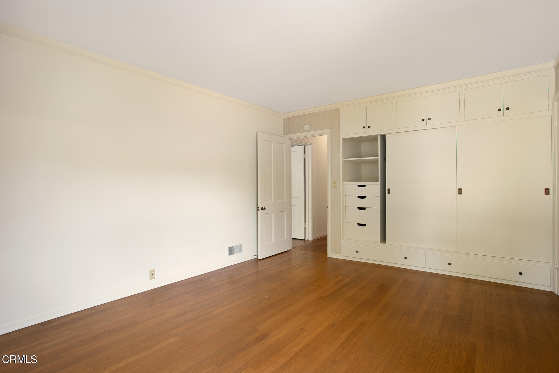 1647 Braeburn Road Altadena, CA 91001 - Photo 30 of 48 a view of an empty room