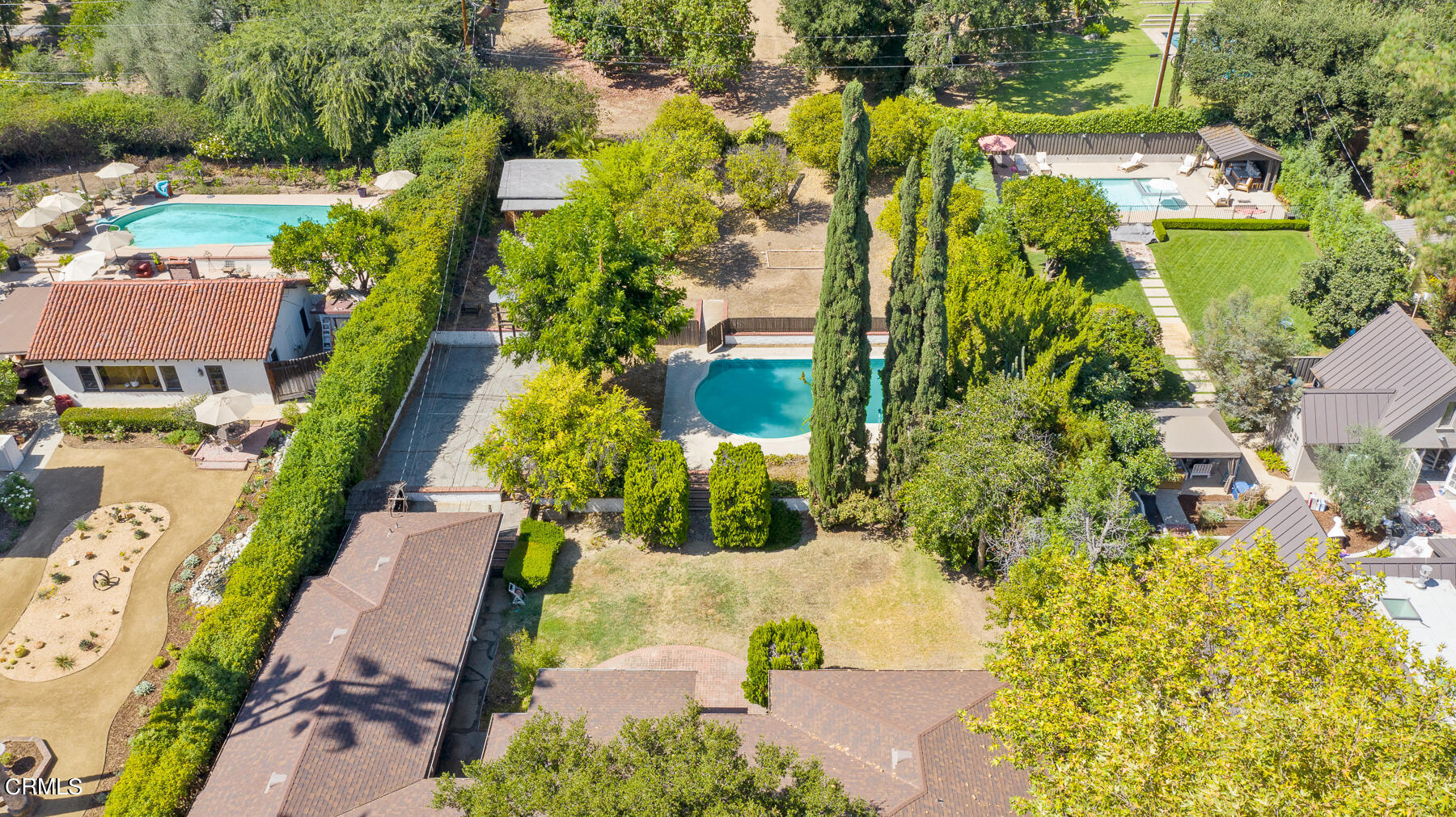 1647 Braeburn Road Altadena, CA 91001 - Photo 43 of 48 an aerial view of residential houses with outdoor space