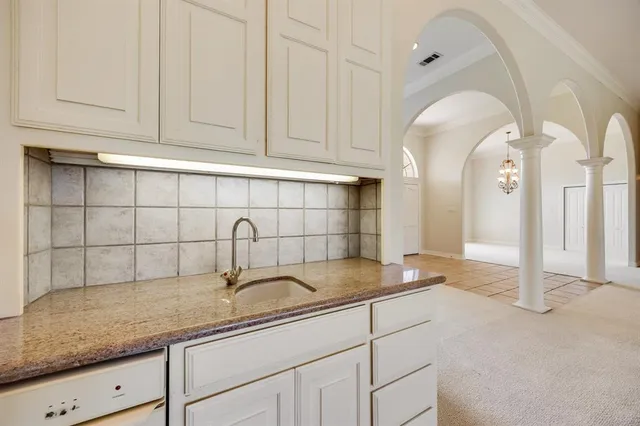 $975,000 | 141 Cypress Point Circle, Hideaway, TX 75771