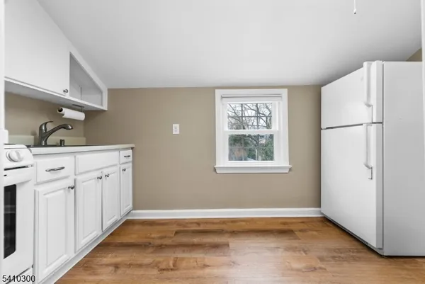 $1,900 | 182 Woodland Avenue, Verona, NJ 07044