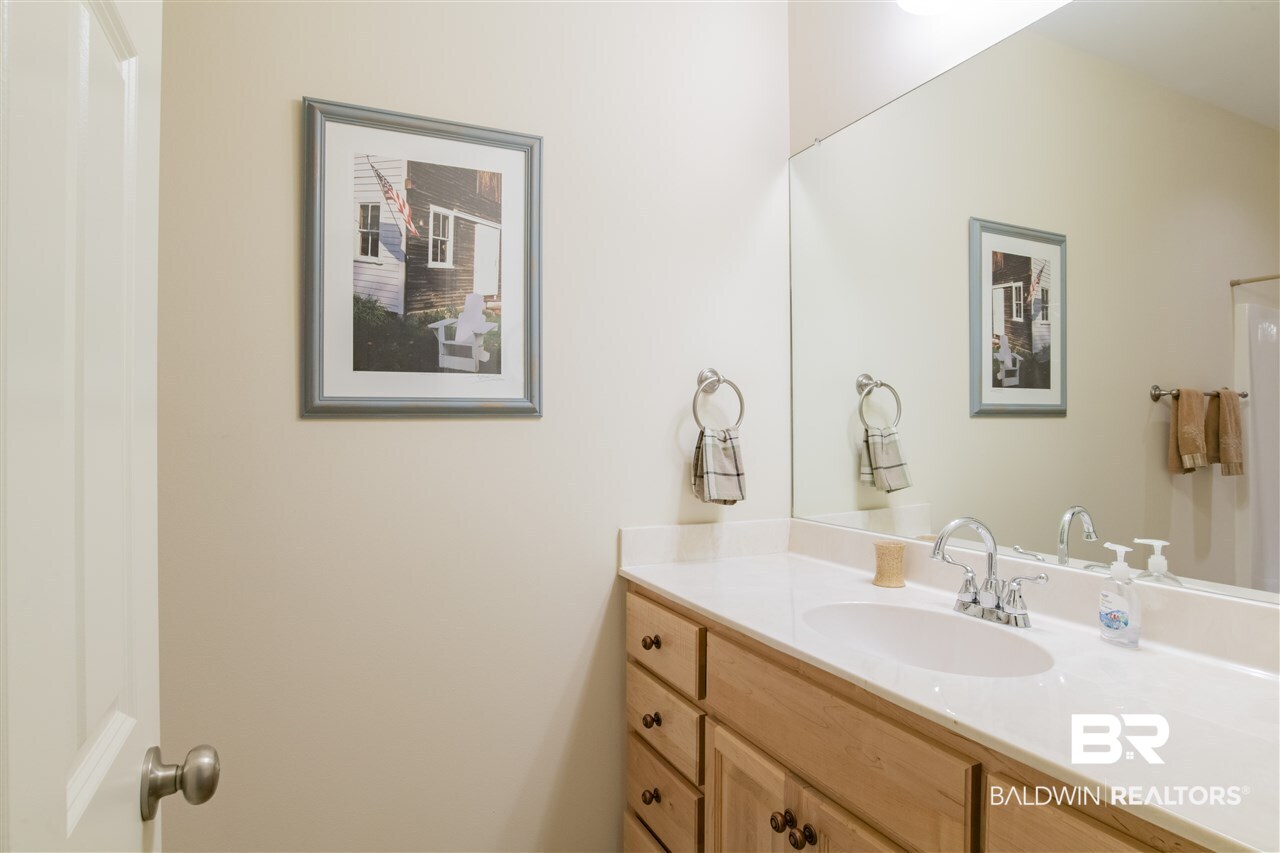10950 Driver Court Fairhope, AL 36532 - Photo 22 of 36 Guest Bath