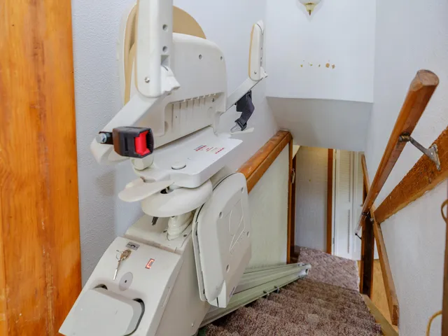 $474,953 | 12391 Sunset Drive, Plainwell, MI 49080