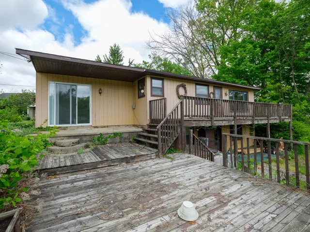 $474,953 | 12391 Sunset Drive, Plainwell, MI 49080