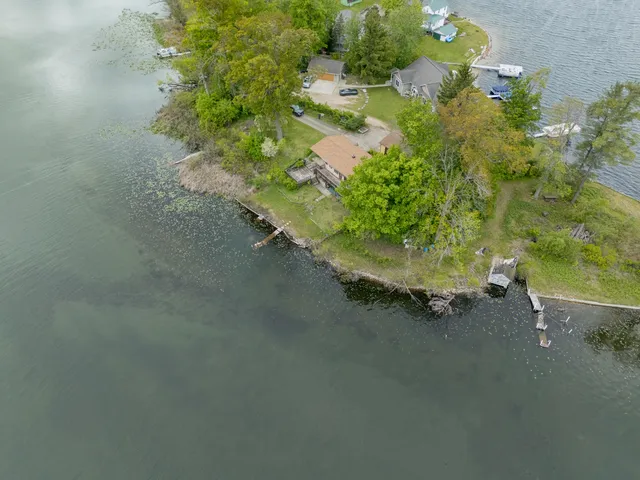 $474,953 | 12391 Sunset Drive, Plainwell, MI 49080