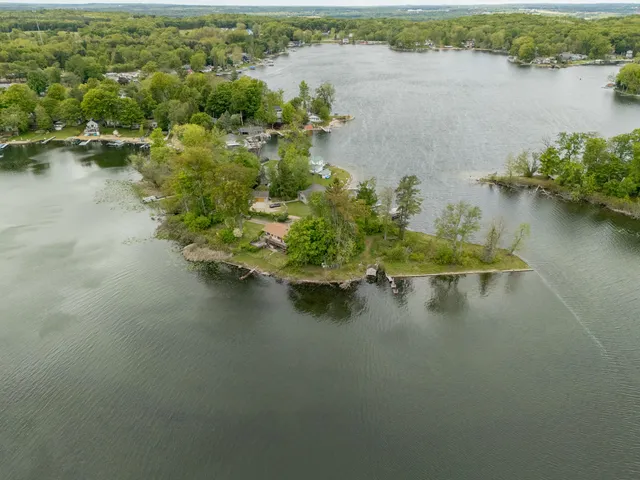 $474,953 | 12391 Sunset Drive, Plainwell, MI 49080