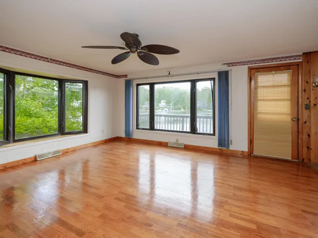 $474,953 | 12391 Sunset Drive, Plainwell, MI 49080