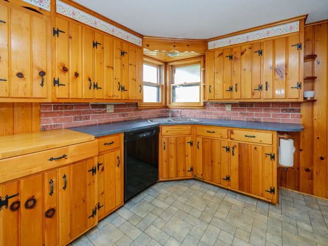 $474,953 | 12391 Sunset Drive, Plainwell, MI 49080