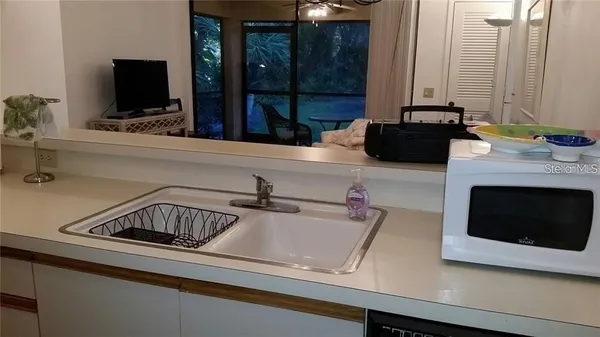 $1,650 | 4581 Morningside, Unit 21, Sarasota, FL 34235