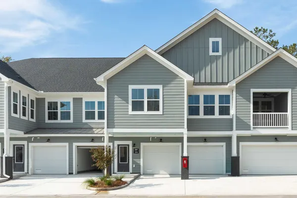 $549,900 | 420 Carolina Cherry Court, Unit 102, Charleston, SC 29414