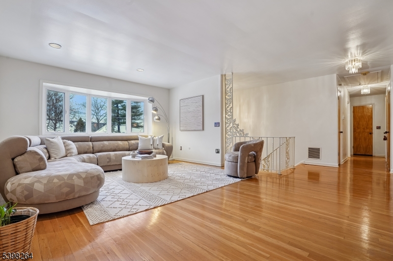 530 Prospect Street Maplewood, NJ 07040 - Photo 6 of 45