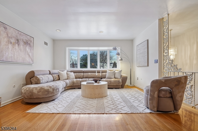 530 Prospect Street Maplewood, NJ 07040 - Photo 7 of 45