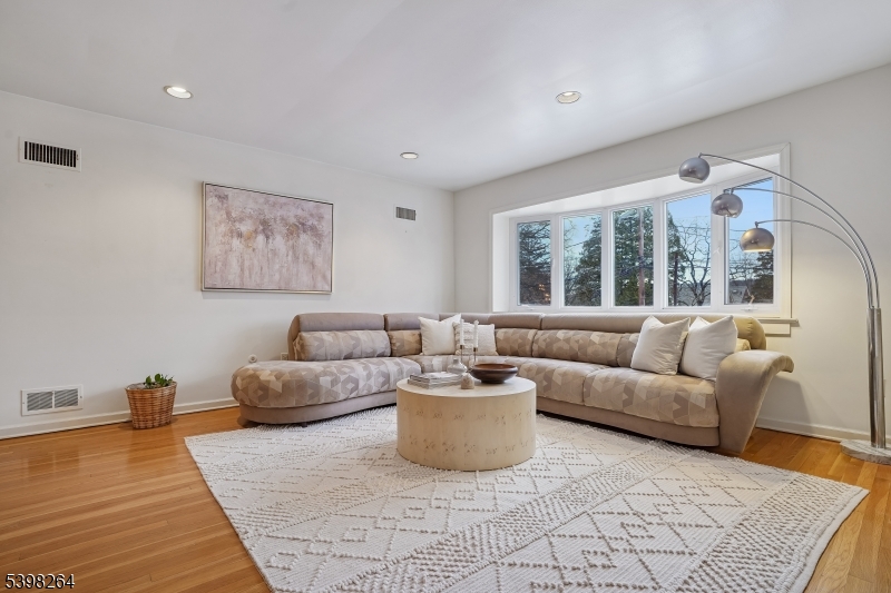 530 Prospect Street Maplewood, NJ 07040 - Photo 8 of 45