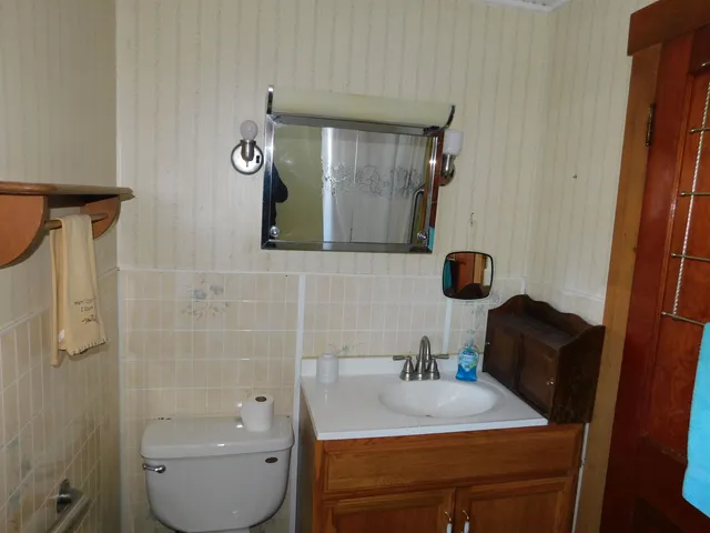 $249,999 | 270 Village Road, Corinth, VT 05040