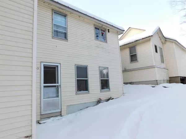 $249,999 | 270 Village Road, Corinth, VT 05040
