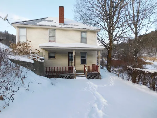 $249,999 | 270 Village Road, Corinth, VT 05040