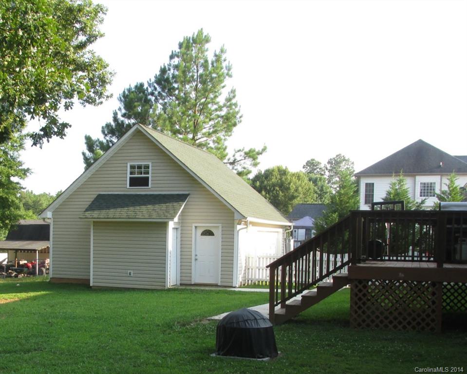 1115 Hess Road Concord, NC 28025 - Photo 20 of 21 a front view of house with yard and green space