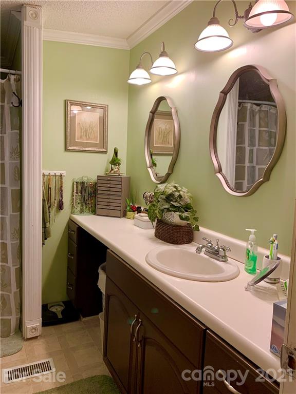 7720 Reed Mine Road Midland, NC 28107 - Photo 5 of 31 Gallery Image 5