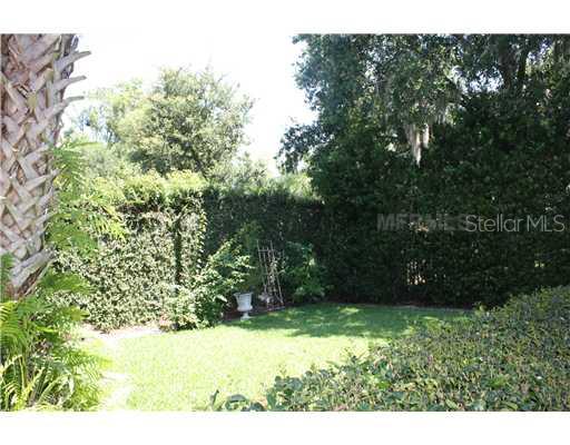521 Spring Club Drive Altamonte Springs, FL 32714 - Photo 12 of 12 Yard/Garden
