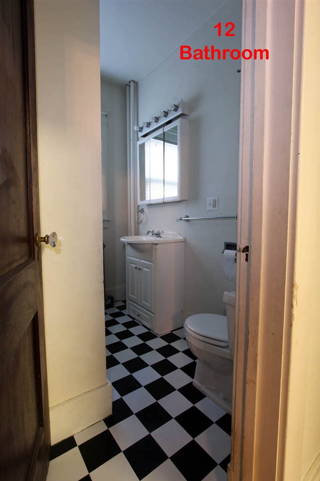 62 Elm Street Rutland, VT 05701 - Photo 28 of 40