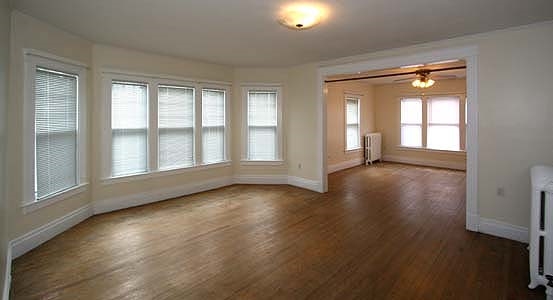 62 Elm Street Rutland, VT 05701 - Photo 4 of 40