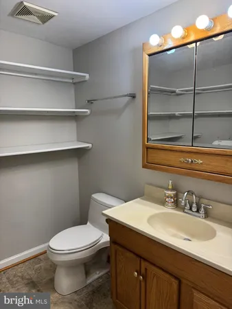 $1,700 | 206 Ritter Place, Berryville, VA 22611