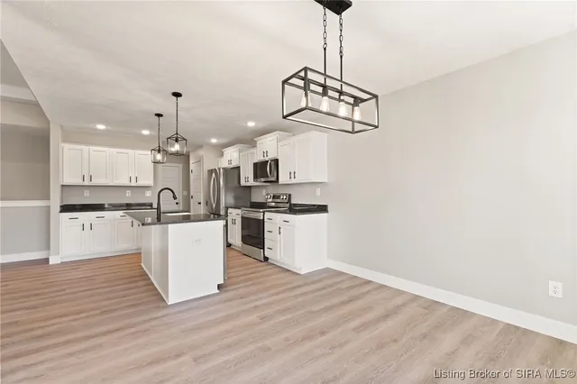 $379,900 | 6015 Addison Springs Court, Georgetown, IN 47122