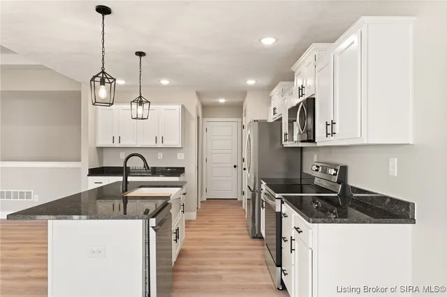 $379,900 | 6015 Addison Springs Court, Georgetown, IN 47122