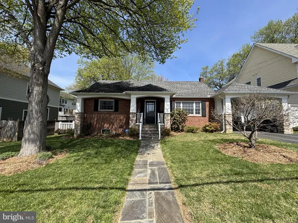 $4,000 | 6413 29th Street North, Arlington, VA 22207