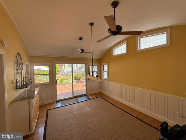$4,000 | 6413 29th Street North, Arlington, VA 22207