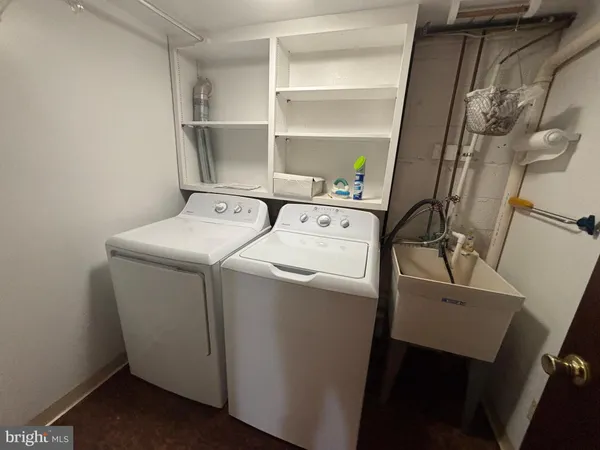 $4,000 | 6413 29th Street North, Arlington, VA 22207