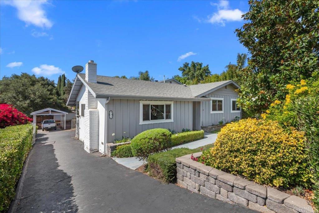 441 Condado Way Escondido, CA 92025 - Photo 4 of 49