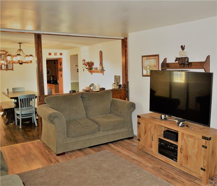 7248 Ridge Road Butler, PA 16001 - Photo 8 of 21 Spacious Living Room