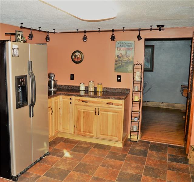 7248 Ridge Road Butler, PA 16001 - Photo 10 of 21 Large Kitchen with ample Cabinetry and Counter Space