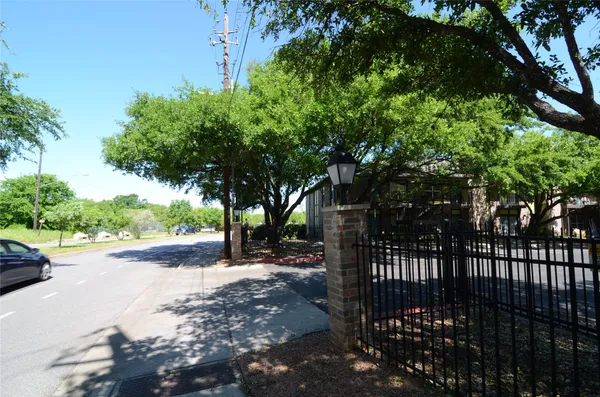 $179,000 | 7685 Northcross Drive, Unit 1109, Austin, TX 78757