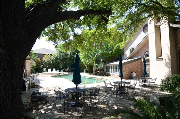$179,000 | 7685 Northcross Drive, Unit 1109, Austin, TX 78757