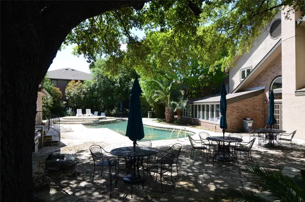 $179,000 | 7685 Northcross Drive, Unit 1109, Austin, TX 78757