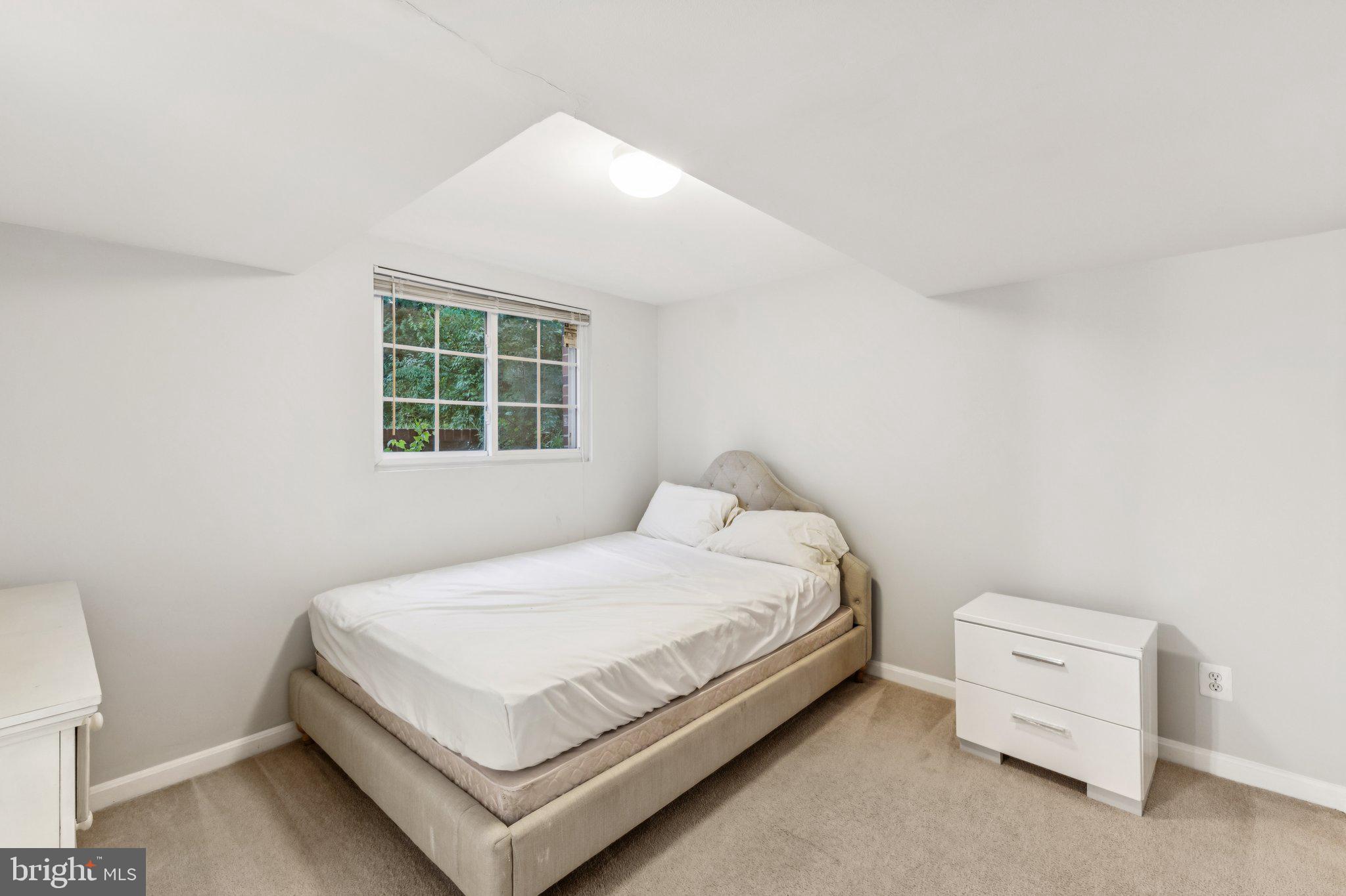 9504 Old Georgetown Road Bethesda, MD 20814 - Photo 20 of 25 Basement Bedroom