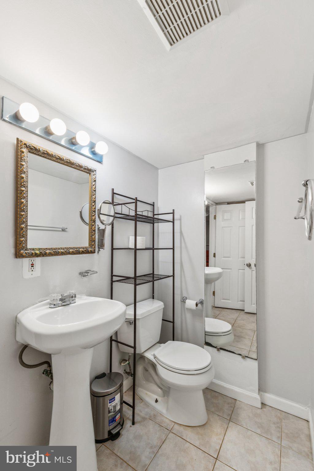 9504 Old Georgetown Road Bethesda, MD 20814 - Photo 21 of 25 Basement Full Bathroom
