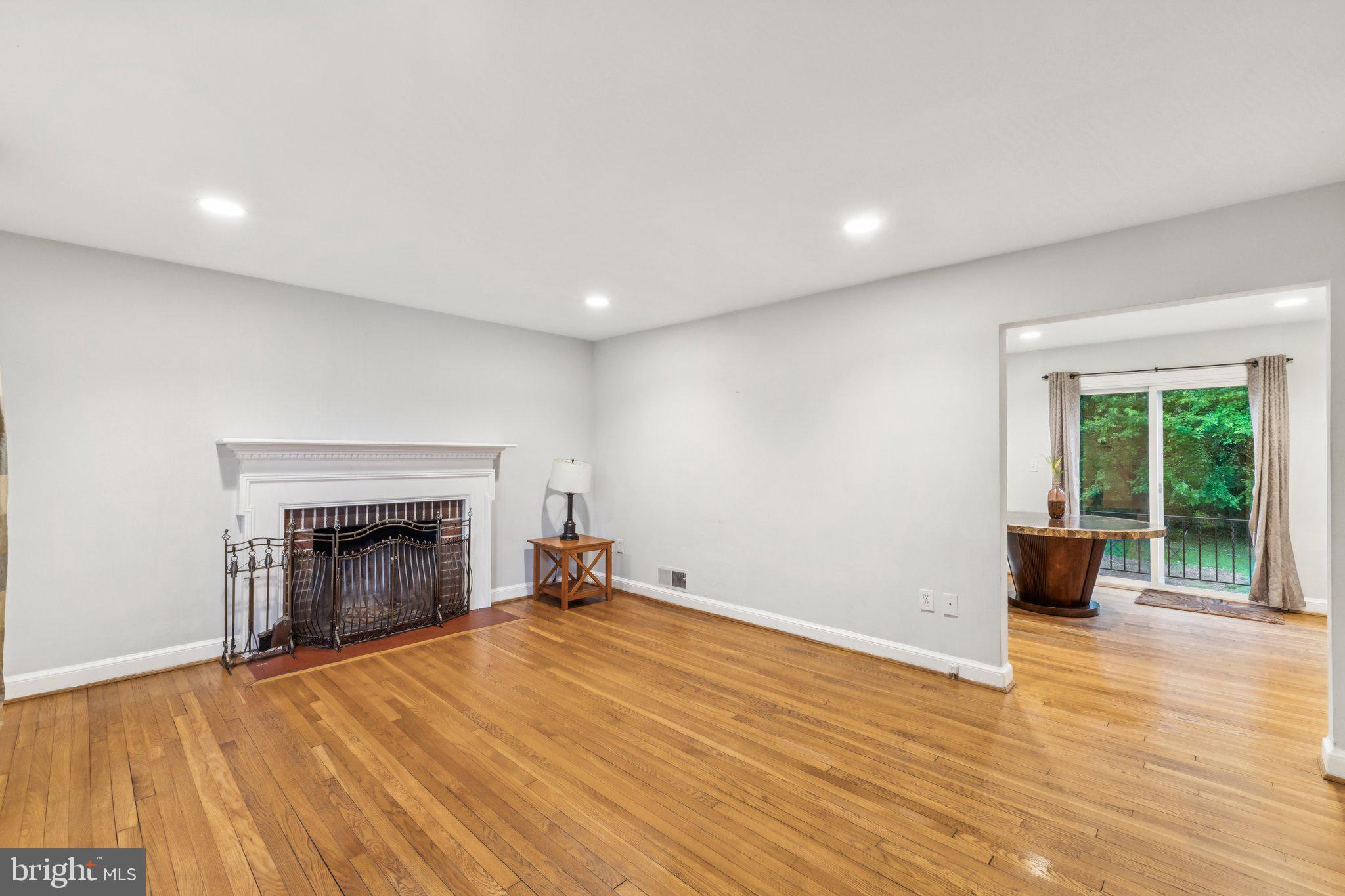 9504 Old Georgetown Road Bethesda, MD 20814 - Photo 5 of 25 Gallery Image 5
