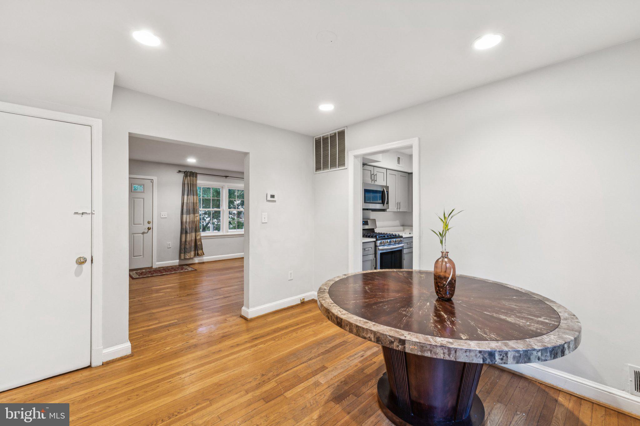 9504 Old Georgetown Road Bethesda, MD 20814 - Photo 7 of 25 Gallery Image 7
