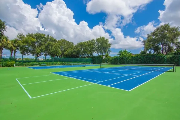 a view of a tennis court